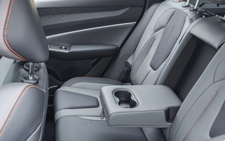 Geely Atlas, 2024 год, 4 017 190 рублей, 10 фотография