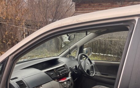 Toyota Voxy II, 2003 год, 800 000 рублей, 9 фотография