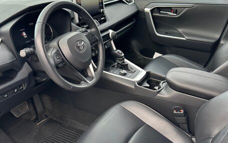 Toyota RAV4, 2021 год, 4 300 000 рублей, 12 фотография