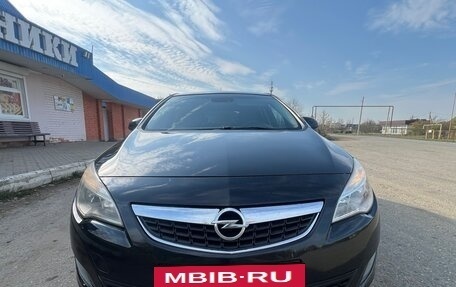 Opel Astra J, 2011 год, 545 000 рублей, 3 фотография