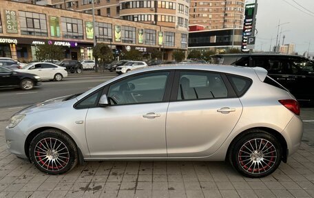 Opel Astra J, 2011 год, 730 000 рублей, 8 фотография