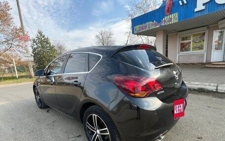 Opel Astra J, 2011 год, 545 000 рублей, 6 фотография