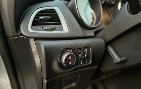 Opel Astra J, 2011 год, 730 000 рублей, 17 фотография