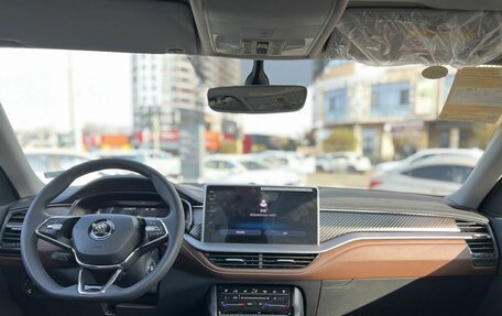 Skoda Kodiaq I, 2025 год, 4 790 000 рублей, 30 фотография