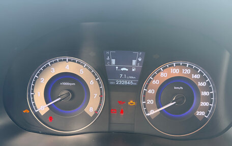 Hyundai Solaris II рестайлинг, 2011 год, 632 000 рублей, 10 фотография