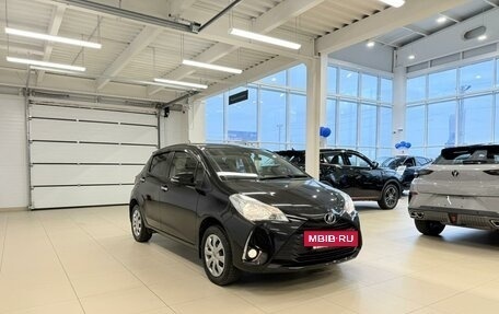 Toyota Vitz, 2019 год, 1 199 000 рублей, 8 фотография