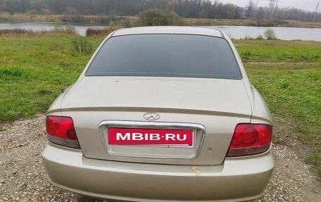 Hyundai Sonata IV рестайлинг, 2004 год, 390 000 рублей, 4 фотография
