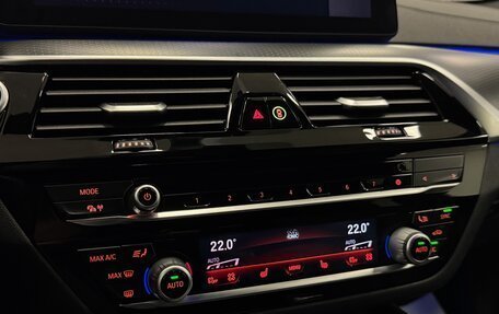 BMW 5 серия, 2021 год, 6 850 000 рублей, 15 фотография