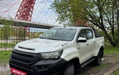 Toyota Hilux VIII, 2022 год, 7 500 000 рублей, 1 фотография