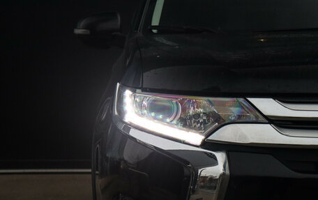 Mitsubishi Outlander III рестайлинг 3, 2018 год, 1 945 000 рублей, 19 фотография