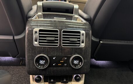 Land Rover Range Rover IV рестайлинг, 2018 год, 6 490 000 рублей, 21 фотография