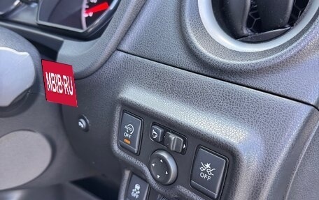 Nissan Note II рестайлинг, 2017 год, 1 250 000 рублей, 12 фотография