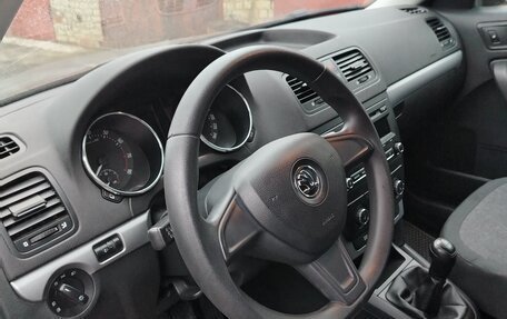 Skoda Yeti I рестайлинг, 2014 год, 1 100 000 рублей, 23 фотография