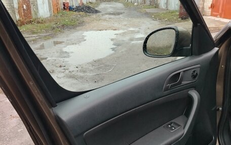 Skoda Yeti I рестайлинг, 2014 год, 1 100 000 рублей, 24 фотография