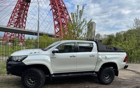 Toyota Hilux VIII, 2022 год, 7 500 000 рублей, 3 фотография