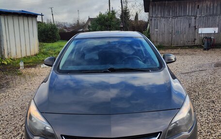 Opel Astra J, 2013 год, 839 000 рублей, 1 фотография