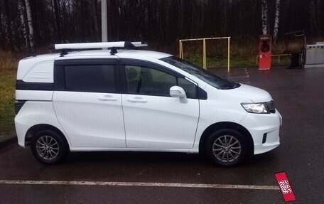 Honda Freed I, 2014 год, 1 100 000 рублей, 2 фотография