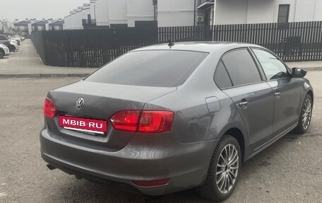 Volkswagen Jetta VI, 2013 год, 1 300 000 рублей, 5 фотография