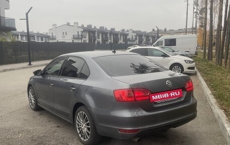 Volkswagen Jetta VI, 2013 год, 1 300 000 рублей, 4 фотография