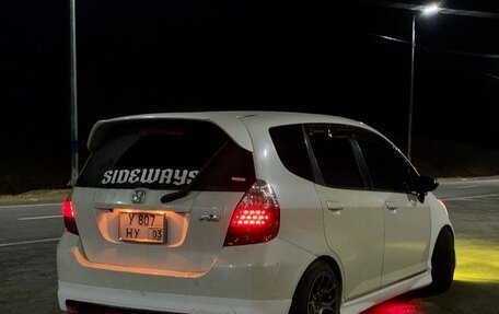 Honda Fit III, 2001 год, 450 000 рублей, 9 фотография