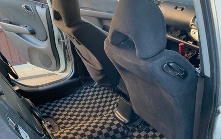 Honda Fit III, 2001 год, 450 000 рублей, 11 фотография