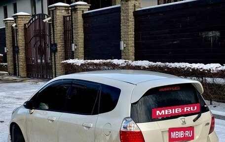 Honda Fit III, 2001 год, 450 000 рублей, 5 фотография