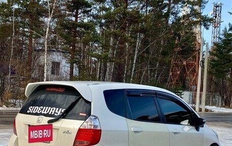 Honda Fit III, 2001 год, 450 000 рублей, 3 фотография