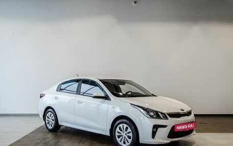 KIA Rio IV, 2018 год, 1 050 000 рублей, 5 фотография