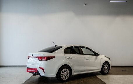 KIA Rio IV, 2018 год, 1 050 000 рублей, 2 фотография