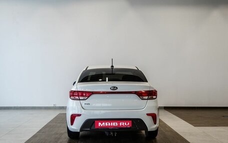 KIA Rio IV, 2018 год, 1 050 000 рублей, 4 фотография