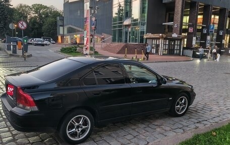 Volvo S60 III, 2003 год, 550 000 рублей, 1 фотография