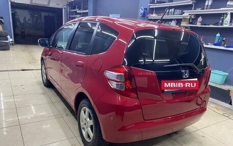 Honda Fit III, 2007 год, 800 000 рублей, 6 фотография