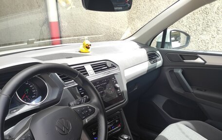 Volkswagen Tiguan II, 2021 год, 3 800 000 рублей, 4 фотография