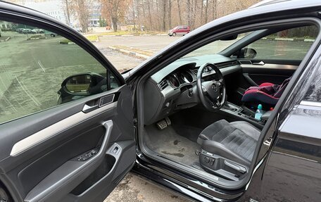 Volkswagen Passat B8 рестайлинг, 2018 год, 2 250 000 рублей, 13 фотография