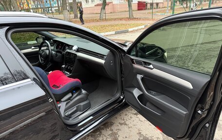 Volkswagen Passat B8 рестайлинг, 2018 год, 2 250 000 рублей, 25 фотография