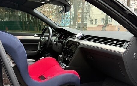 Volkswagen Passat B8 рестайлинг, 2018 год, 2 250 000 рублей, 26 фотография