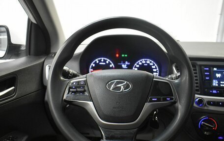 Hyundai Solaris II рестайлинг, 2017 год, 899 000 рублей, 7 фотография