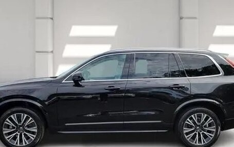Volvo XC90 II рестайлинг, 2022 год, 4 540 000 рублей, 2 фотография