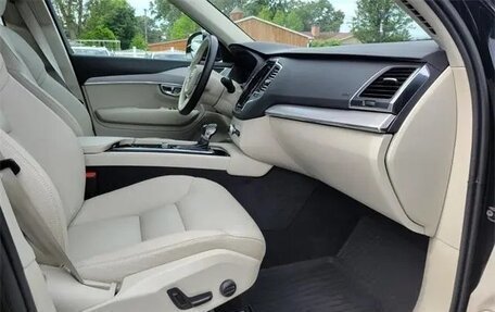 Volvo XC90 II рестайлинг, 2022 год, 4 540 000 рублей, 9 фотография