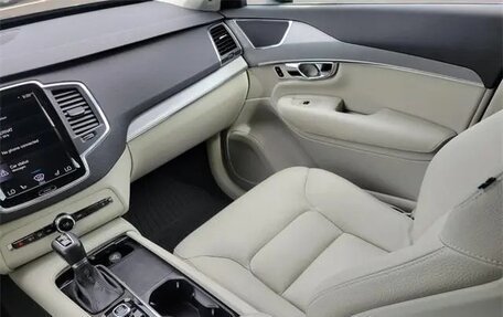 Volvo XC90 II рестайлинг, 2022 год, 4 540 000 рублей, 18 фотография