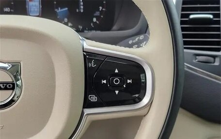 Volvo XC90 II рестайлинг, 2022 год, 4 540 000 рублей, 25 фотография