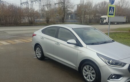 Hyundai Solaris II рестайлинг, 2019 год, 1 300 000 рублей, 1 фотография