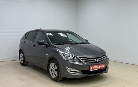 Hyundai Solaris II рестайлинг, 2015 год, 860 000 рублей, 3 фотография