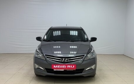 Hyundai Solaris II рестайлинг, 2015 год, 860 000 рублей, 2 фотография