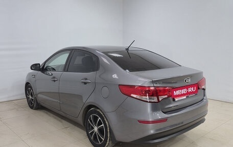 KIA Rio III рестайлинг, 2016 год, 990 000 рублей, 6 фотография