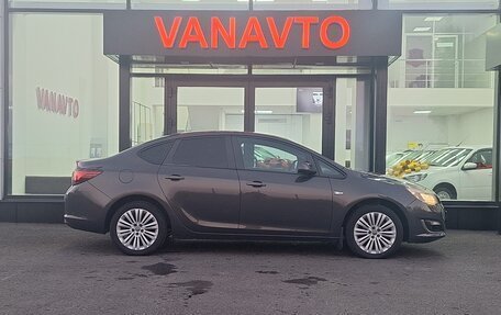 Opel Astra J, 2012 год, 870 000 рублей, 2 фотография