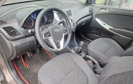 Hyundai Solaris II рестайлинг, 2014 год, 850 000 рублей, 9 фотография