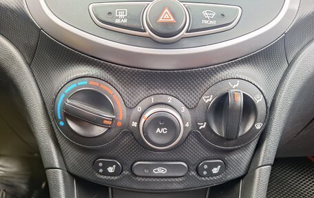 Hyundai Solaris II рестайлинг, 2014 год, 850 000 рублей, 14 фотография