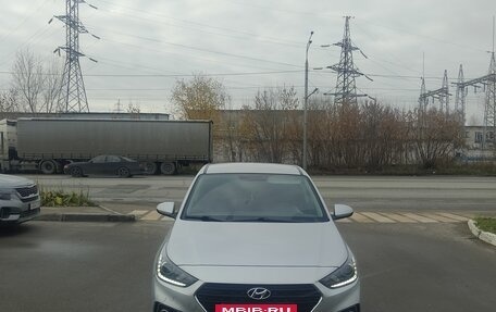 Hyundai Solaris II рестайлинг, 2019 год, 1 300 000 рублей, 2 фотография