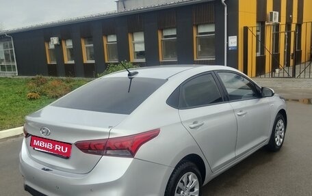 Hyundai Solaris II рестайлинг, 2019 год, 1 300 000 рублей, 3 фотография